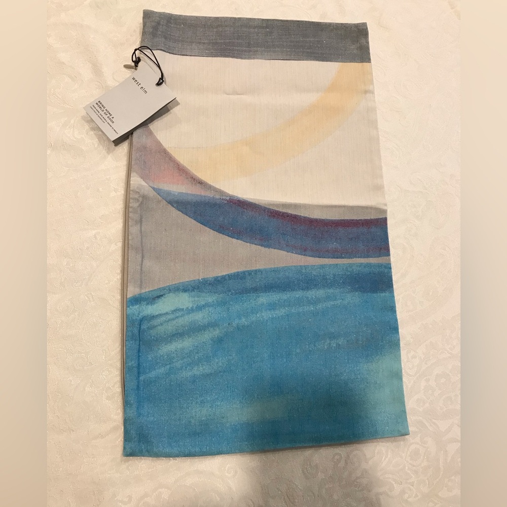 NWT West Elm 2 pillowcases - Picture 2 of 8